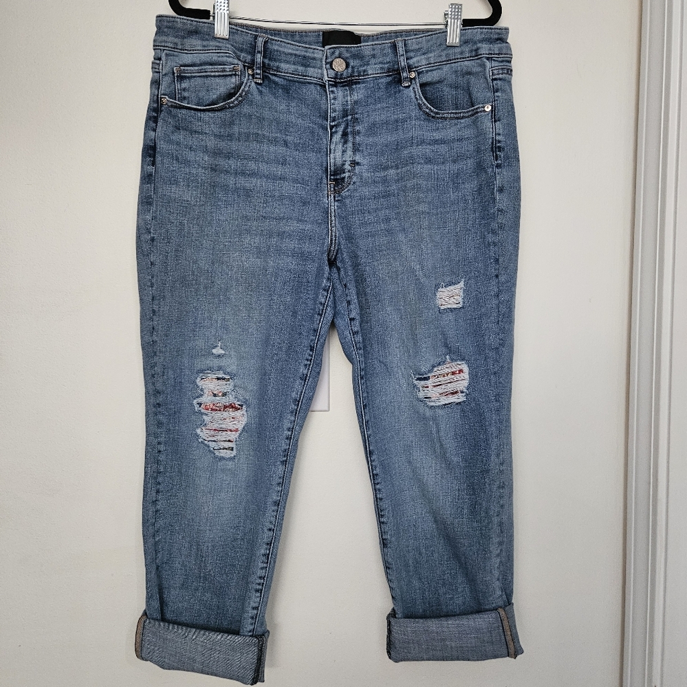 White House Black Market Deconstructed w/ Floral Details Girlfriend Capris, 14S